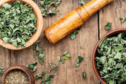 Ervas Aromáticas Essenciais na Culinária Profissional Elevando o Sabor e a Sofisticação